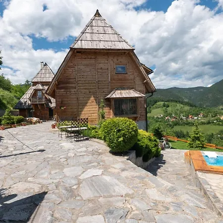 Privat bolig Neva Sobe Sa Pogledom Na Planine Mokra Gora