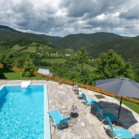 Privat bolig Neva Sobe Sa Pogledom Na Planine *