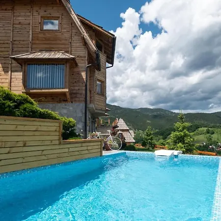 Neva Sobe Sa Pogledom Na Planine Mokra Gora