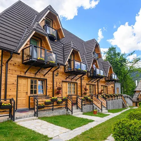 Neva Sobe Sa Pogledom Na Planine Homestay