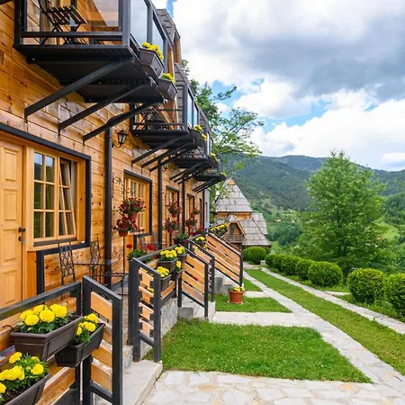 Neva Sobe Sa Pogledom Na Planine Privat bolig