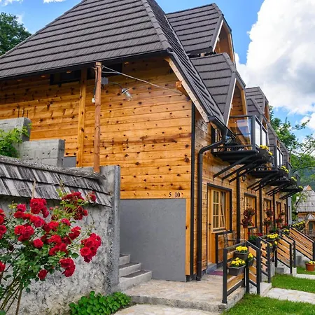 Neva Sobe Sa Pogledom Na Planine