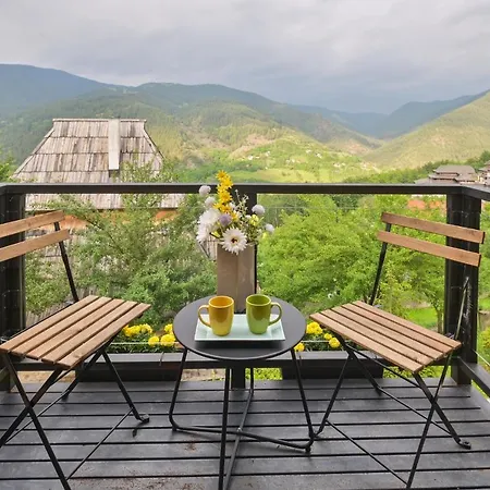 Neva Sobe Sa Pogledom Na Planine Privat bolig *