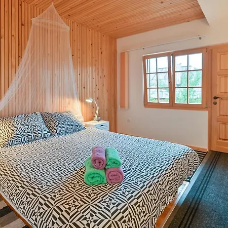 Neva Sobe Sa Pogledom Na Planine Privat bolig