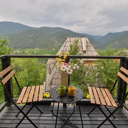 Privat bolig Neva Sobe Sa Pogledom Na Planine *