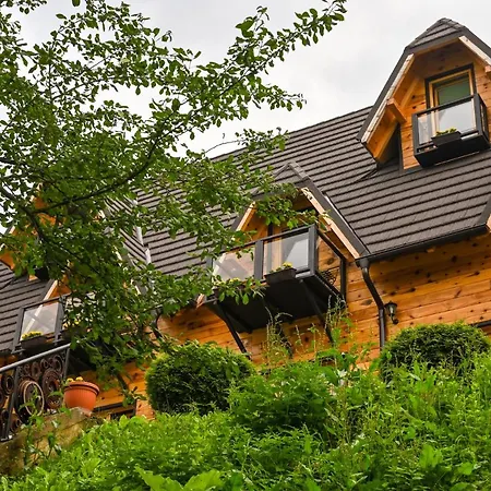 Neva Sobe Sa Pogledom Na Planine *