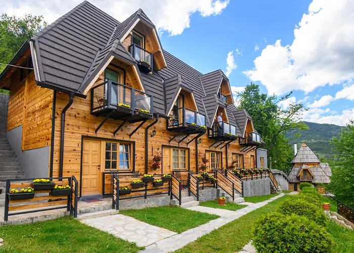 Neva Sobe Sa Pogledom Na Planine 民宿