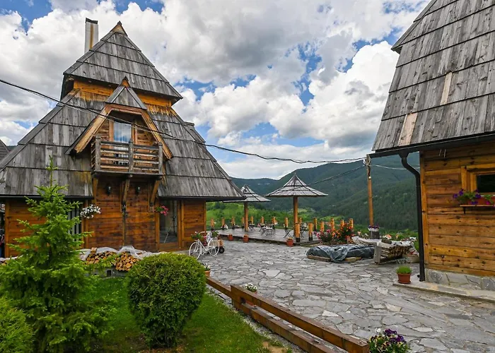 Neva Sobe Sa Pogledom Na Planine 莫克拉戈拉