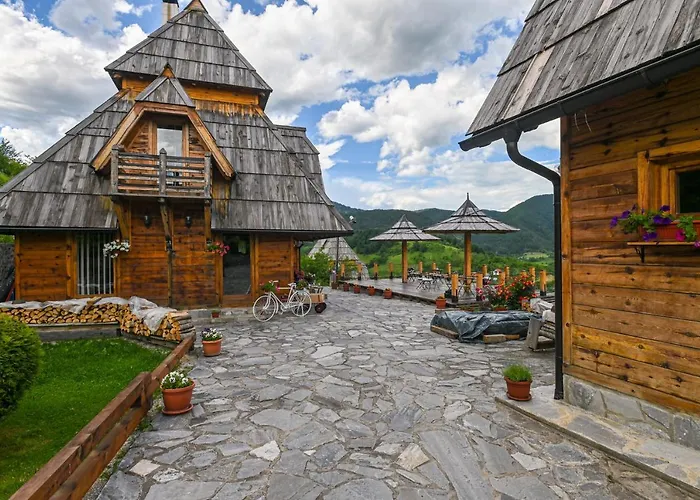 Neva Sobe Sa Pogledom Na Planine