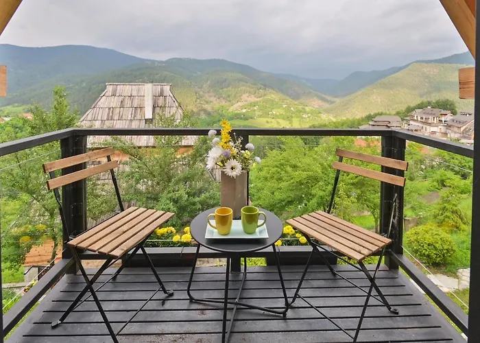 Neva Sobe Sa Pogledom Na Planine 民宿 *