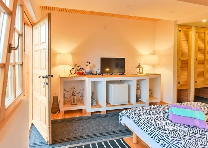 Neva Sobe Sa Pogledom Na Planine * 莫克拉戈拉