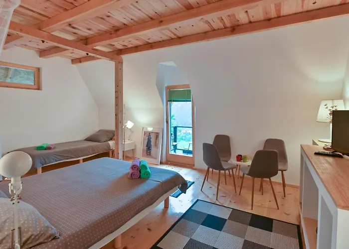 Neva Sobe Sa Pogledom Na Planine * 莫克拉戈拉